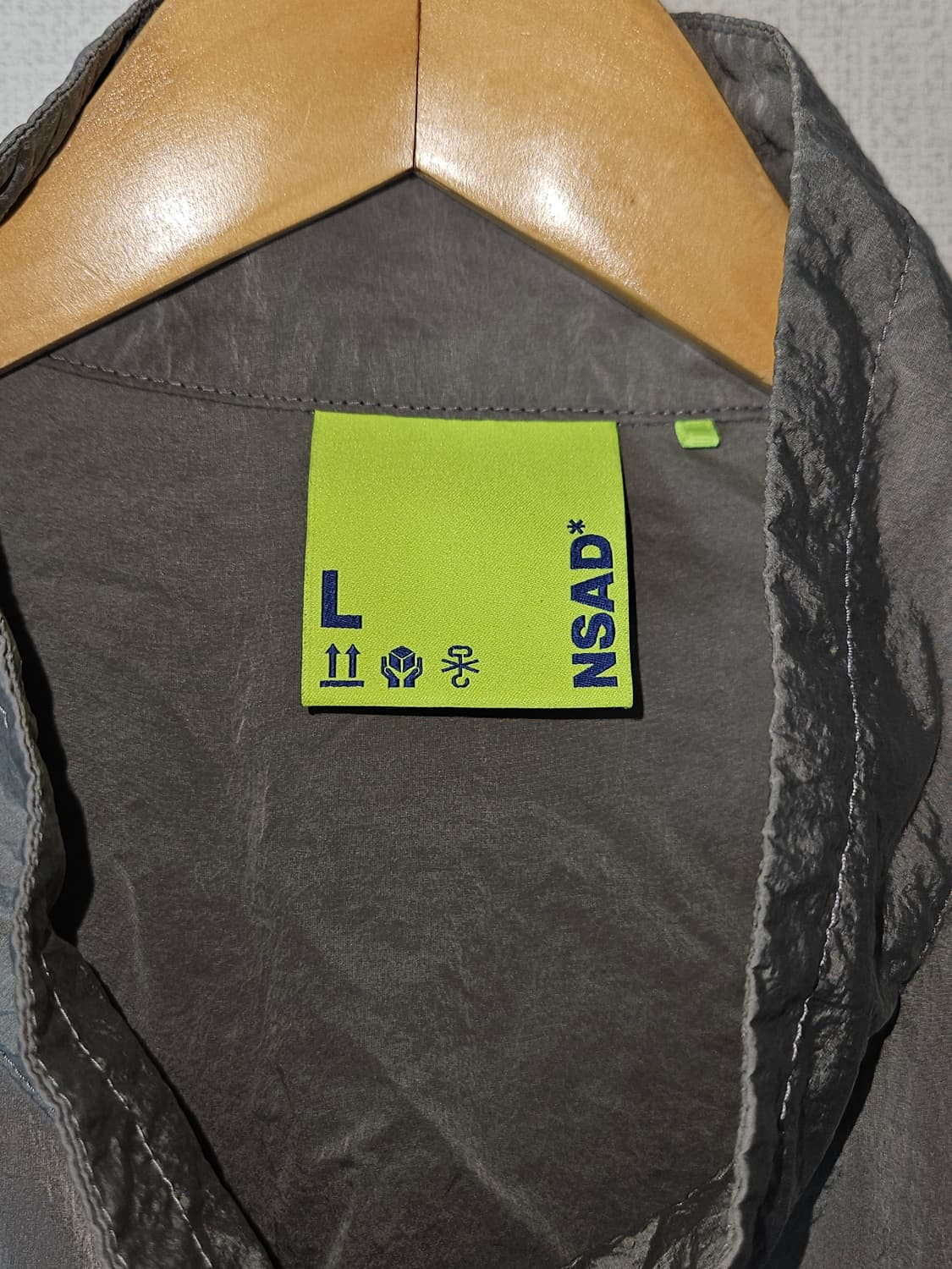 엔에스에이디 NSAD 나일론 메탈릭 아노락 바람막이 자켓 L (새상품) 상품이미지4