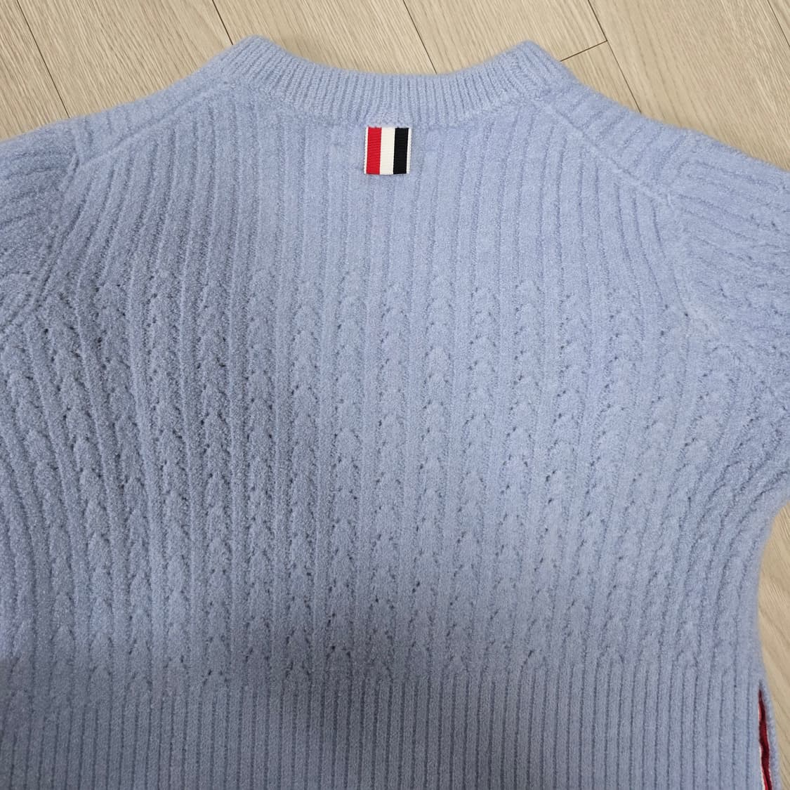 톰브라운 사선완장 여성 니트 판매 상품이미지4