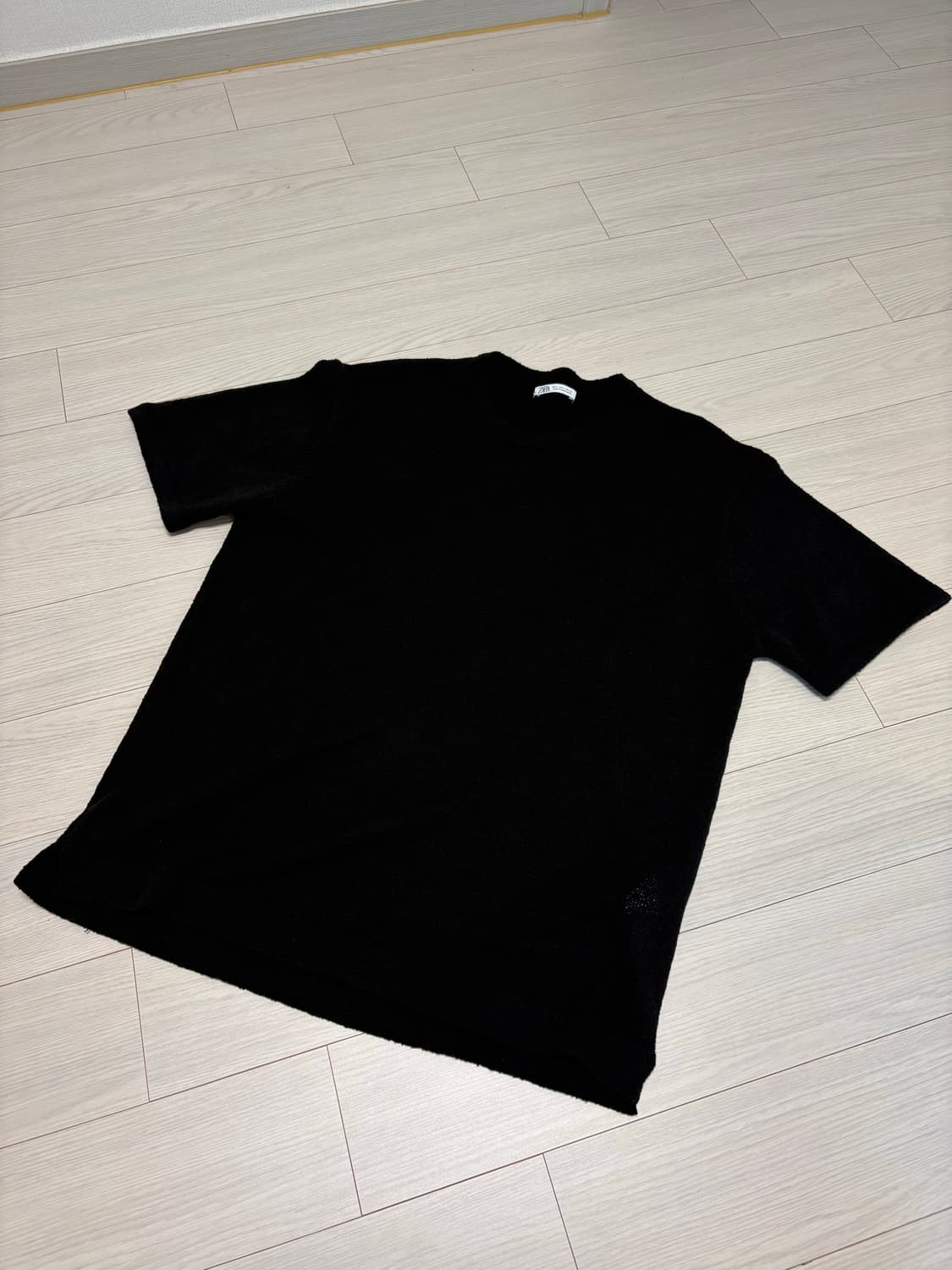 자라 부클 니트 반팔 티셔츠 블랙 L (100-103) 상품이미지1