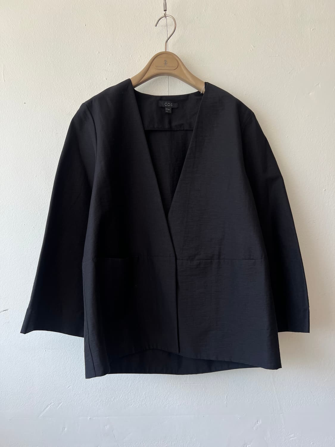 코스 COS 여성 블랙 브이넥자켓 노카라자켓 상품이미지2