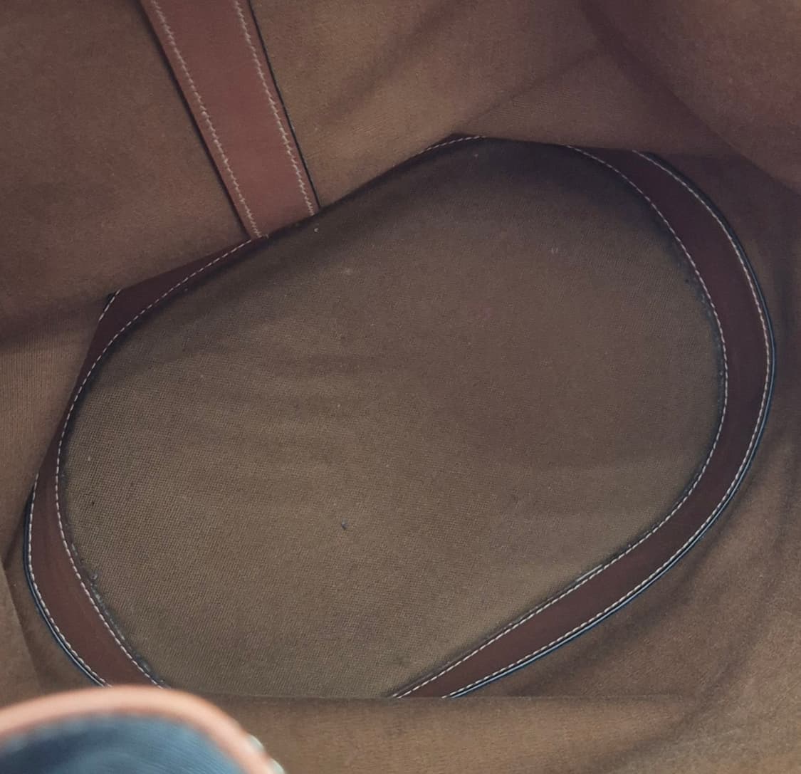 셀린느 트리오페 카바스 미듐 세일러백 상품이미지10