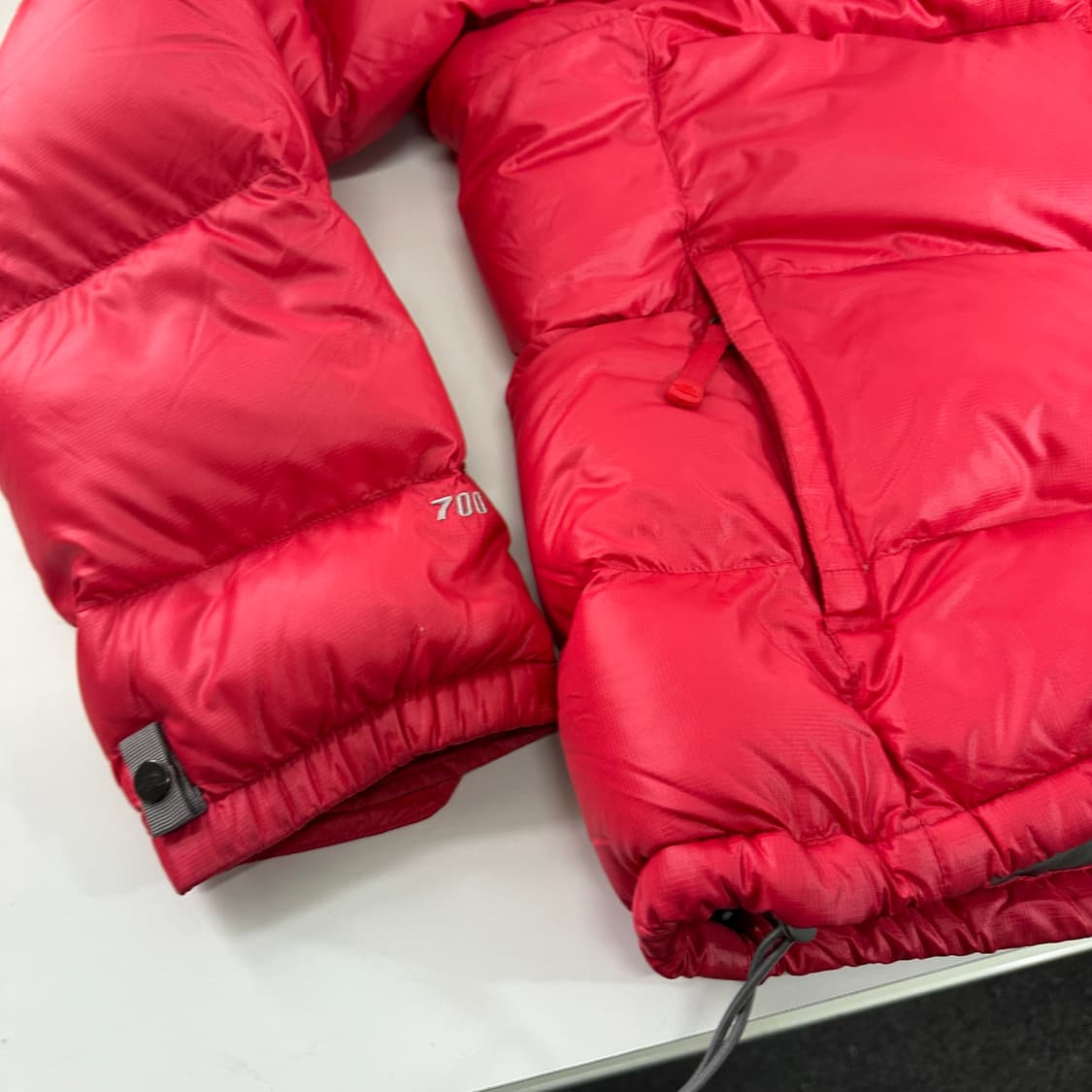 95 M 노스페이스 레드 700 구형눕시 구스다운 패딩점퍼 상품이미지3