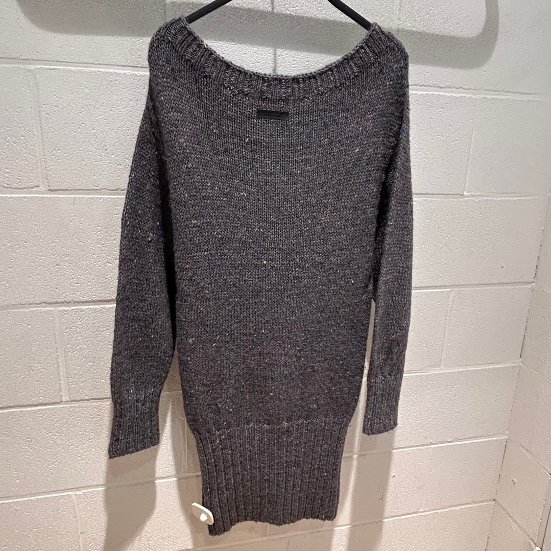 Burberry Grey Off-Shoulder Knit Dress 상품이미지8