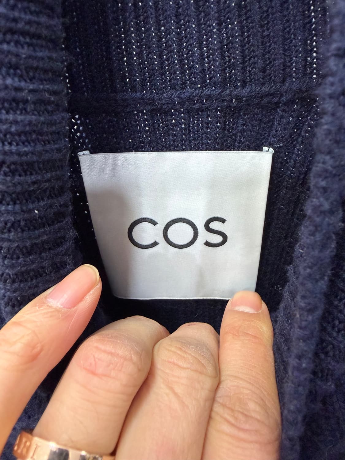 정품) COS 네이비 니트 랩 베스트 55 상품이미지6