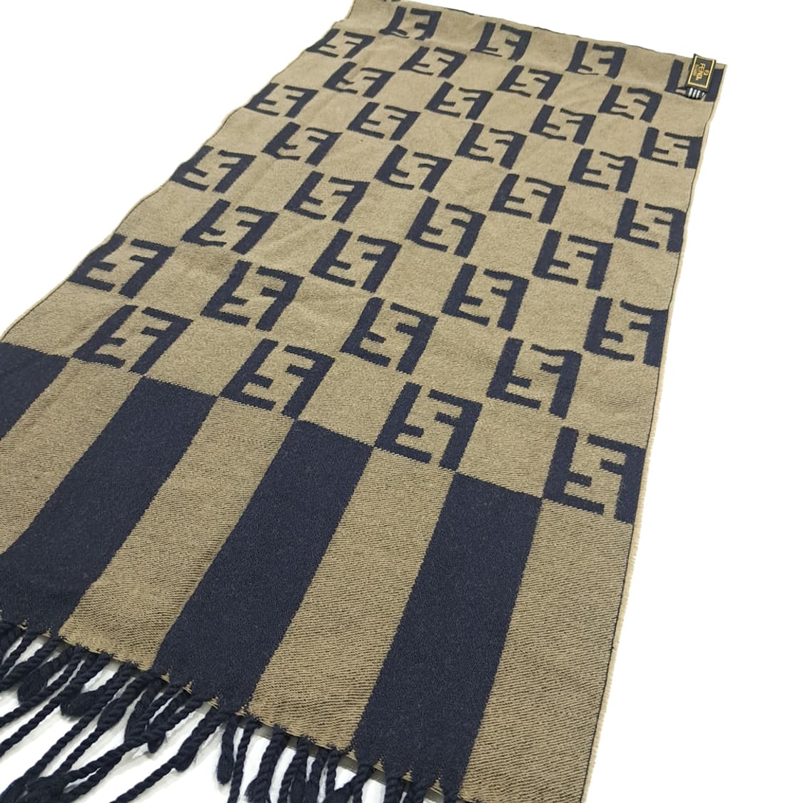 MX199 펜디 FF 모노그램 베이지 네이비 울 양면 목도리 머플러 상품이미지5