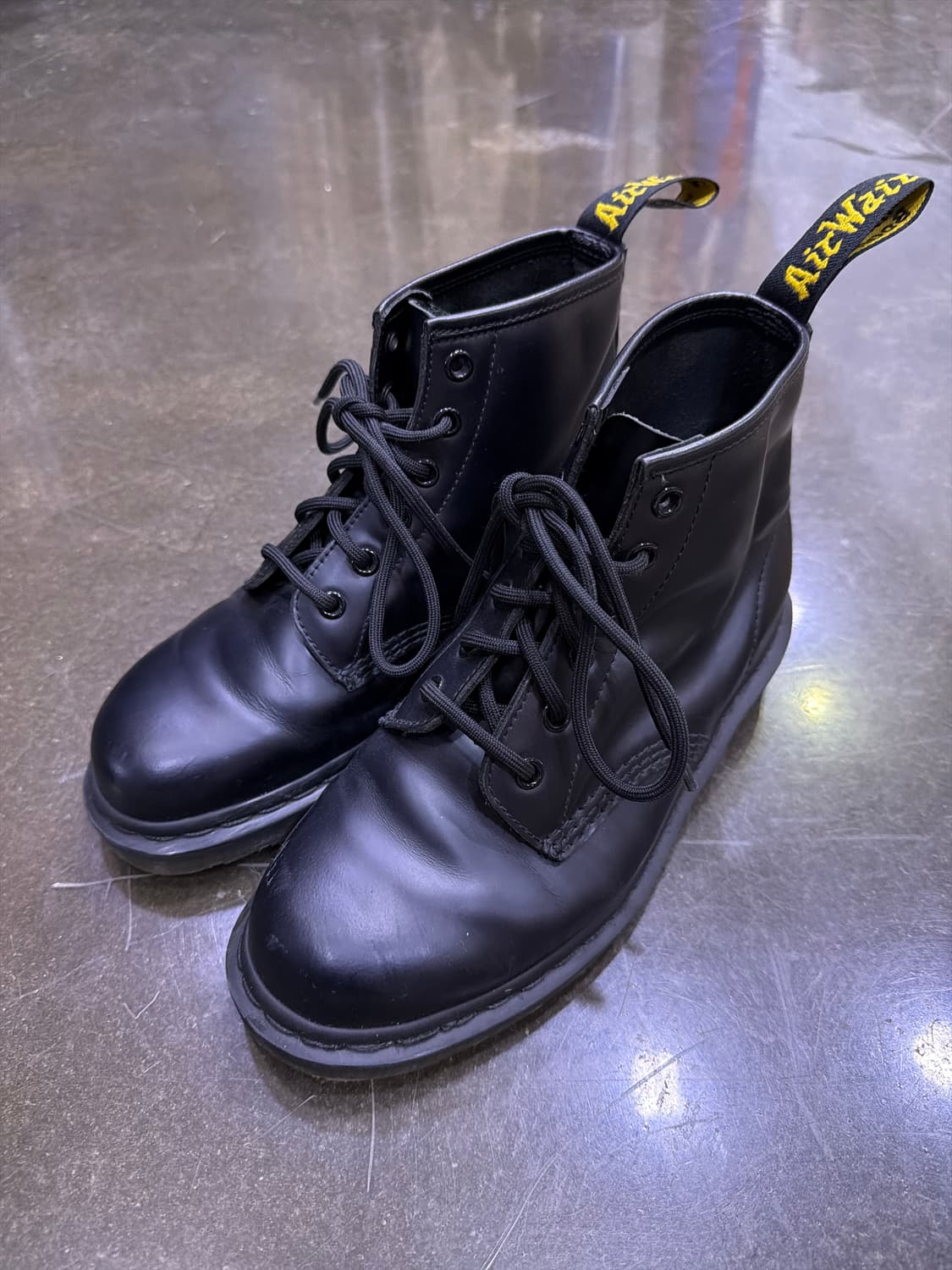 닥터마틴 101 6홀 워커 부츠 블랙 250 상품이미지1