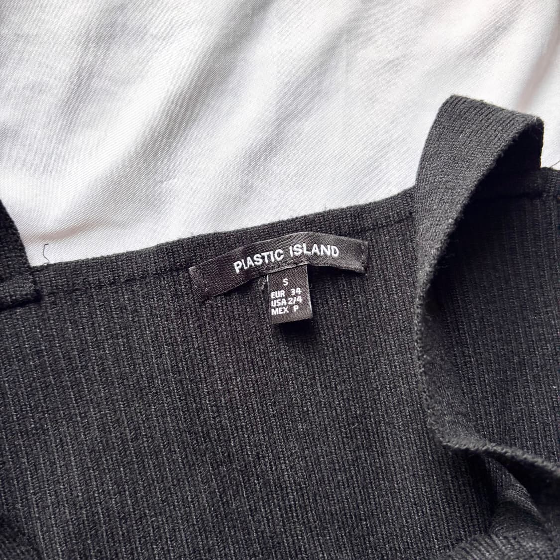 플라스틱 아일랜드 플리츠 롱 원피스 상품이미지3