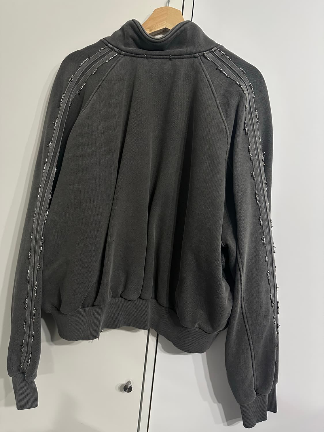 BEADED TRACK JACKET IN PIGMENT grey 상품이미지6