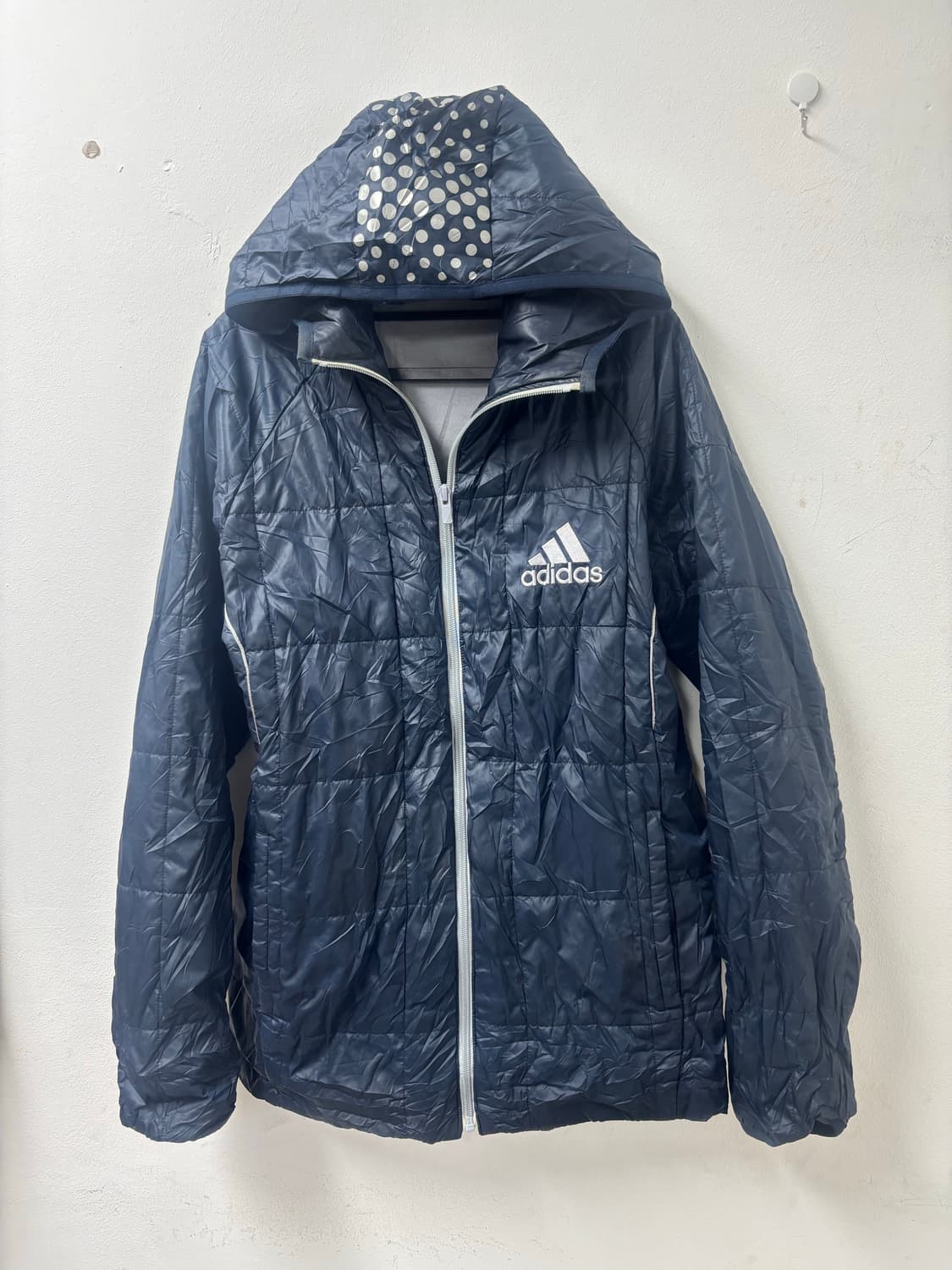 아디다스 네이비 도트패턴 후드 패딩 상품이미지1