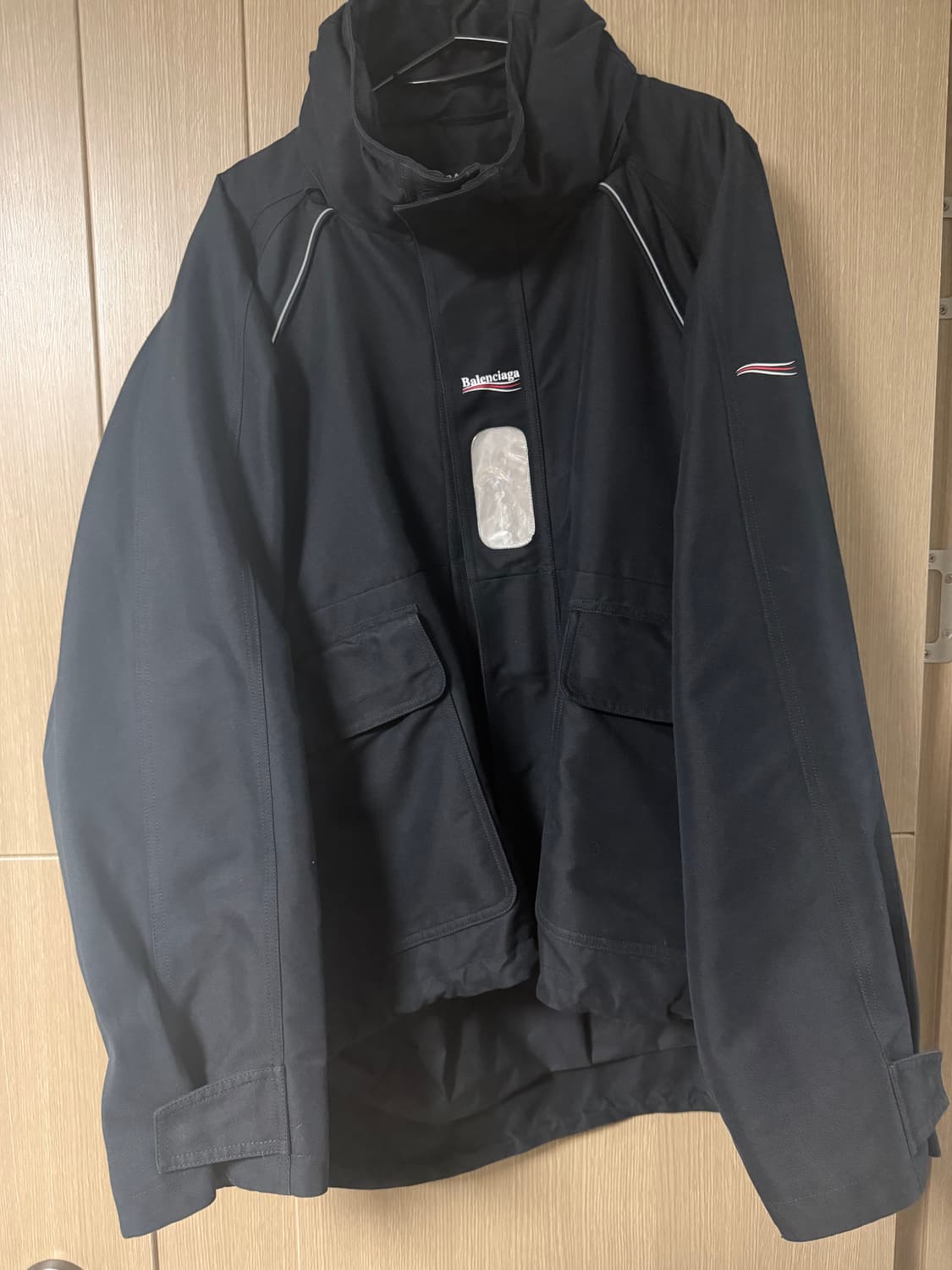 [44] 발렌시아가 쉘파카 상품이미지1