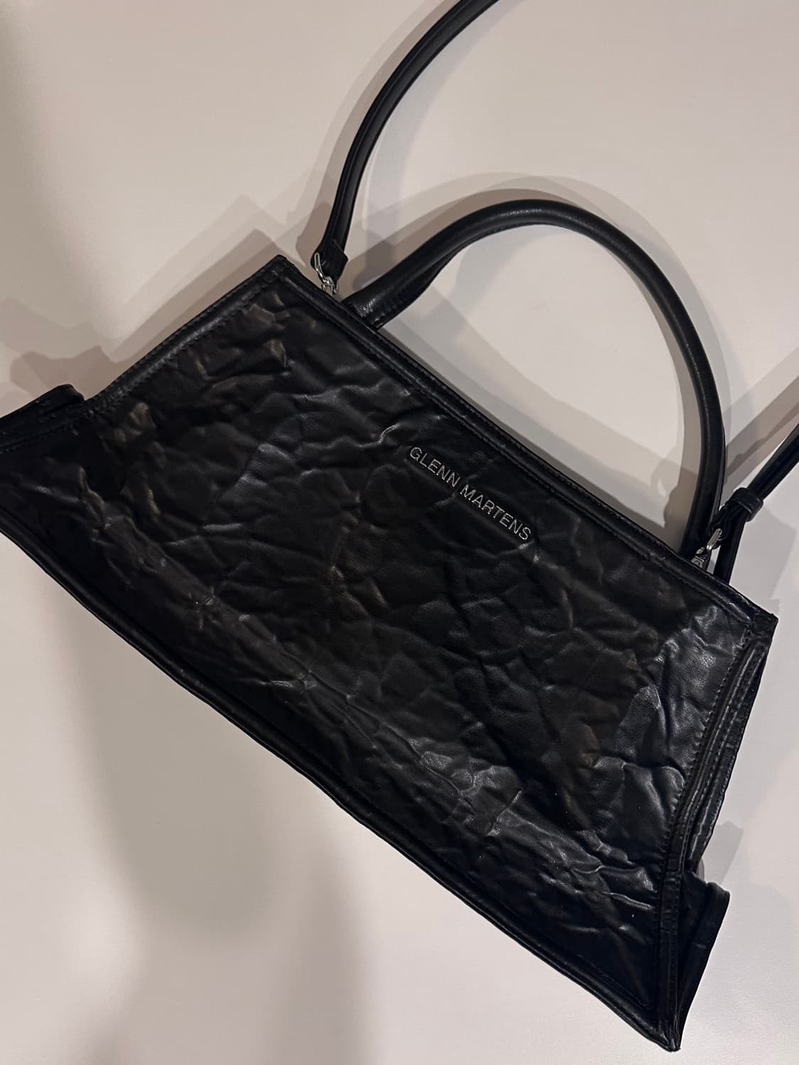 H&M 글렌마틴스 숄더백 블랙 상품이미지2