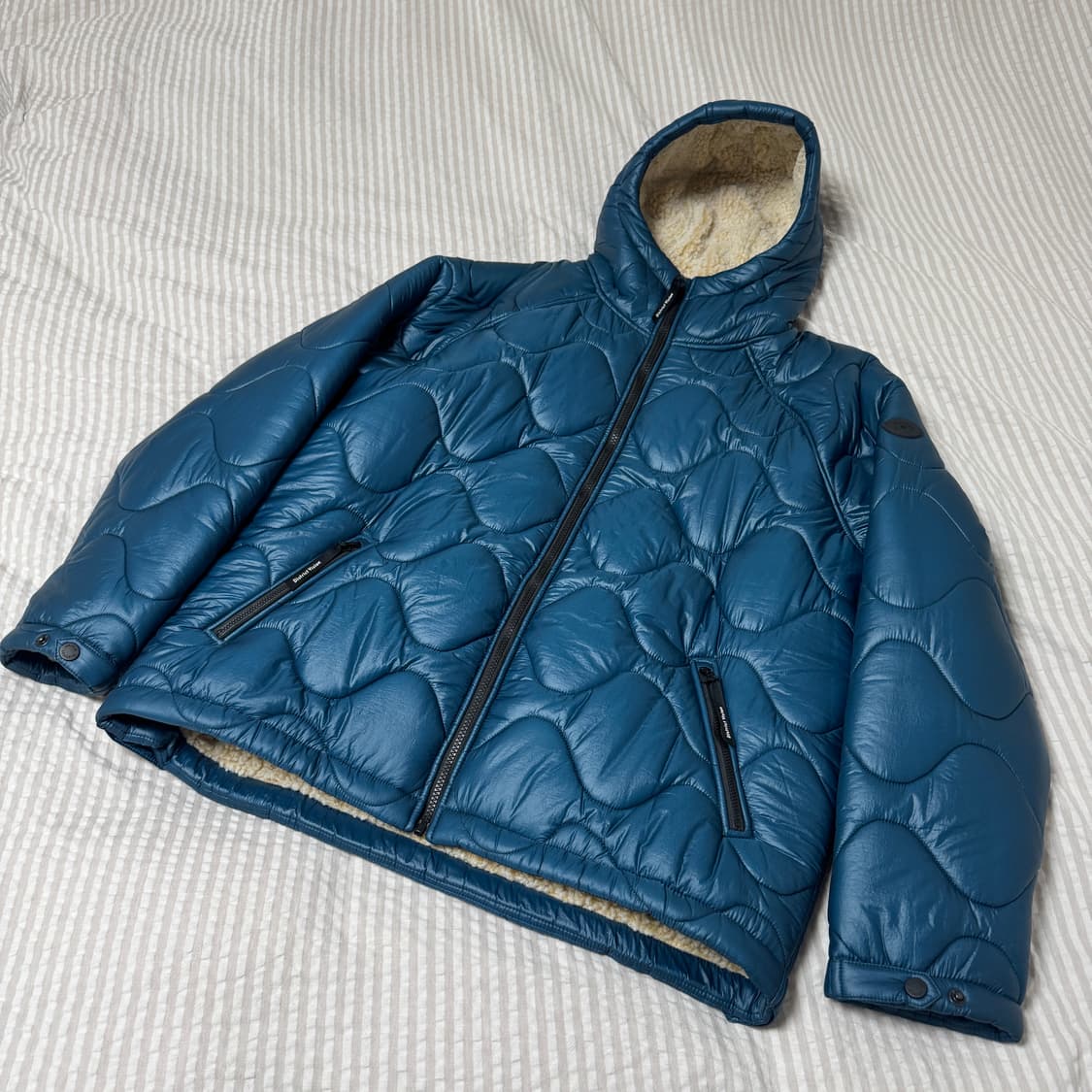 디스트릭트 비전 플리스 파카 (XL) 상품이미지1