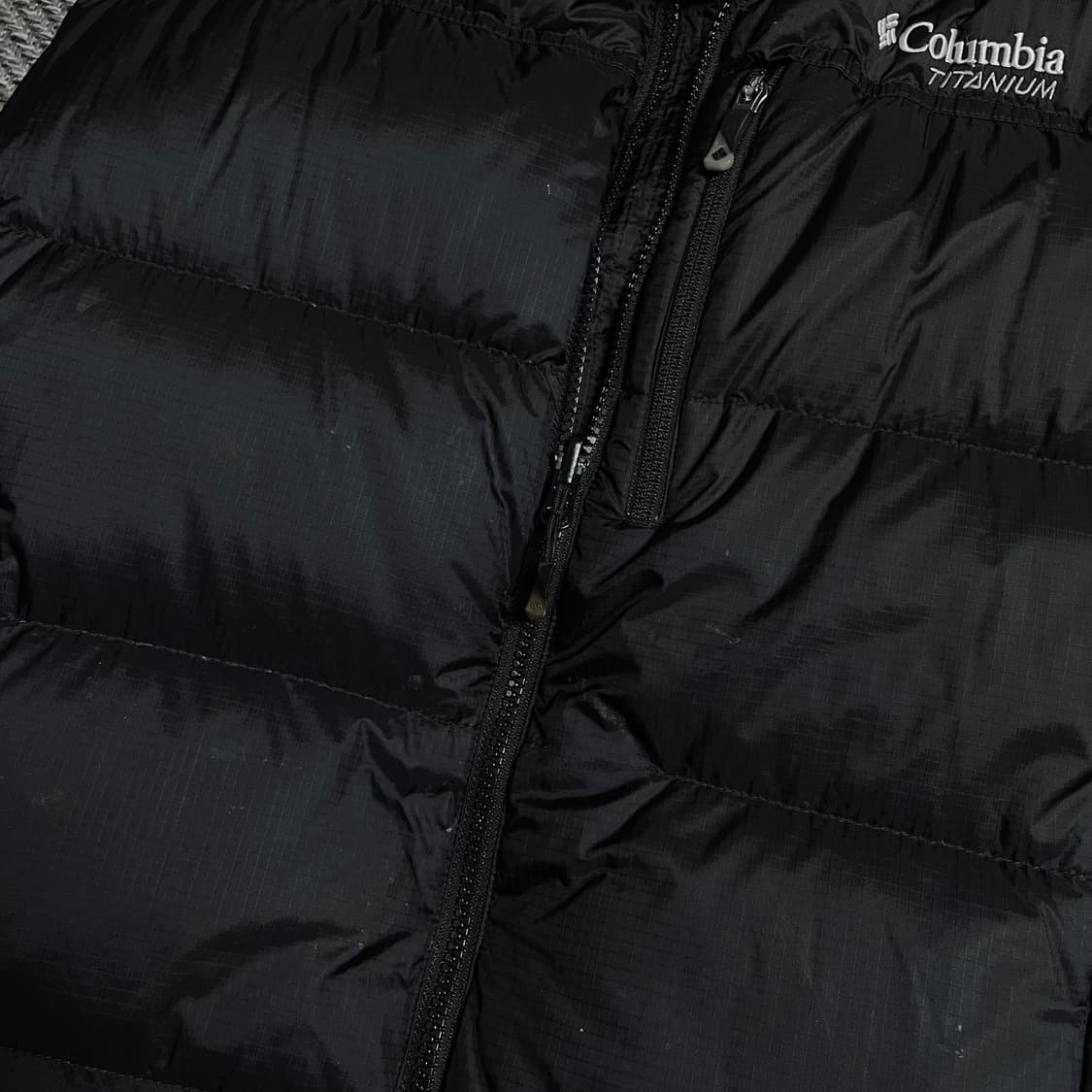 컬럼비아 USA 티타늄 투웨이 구스다운 베스트 블랙o 5165 상품이미지3
