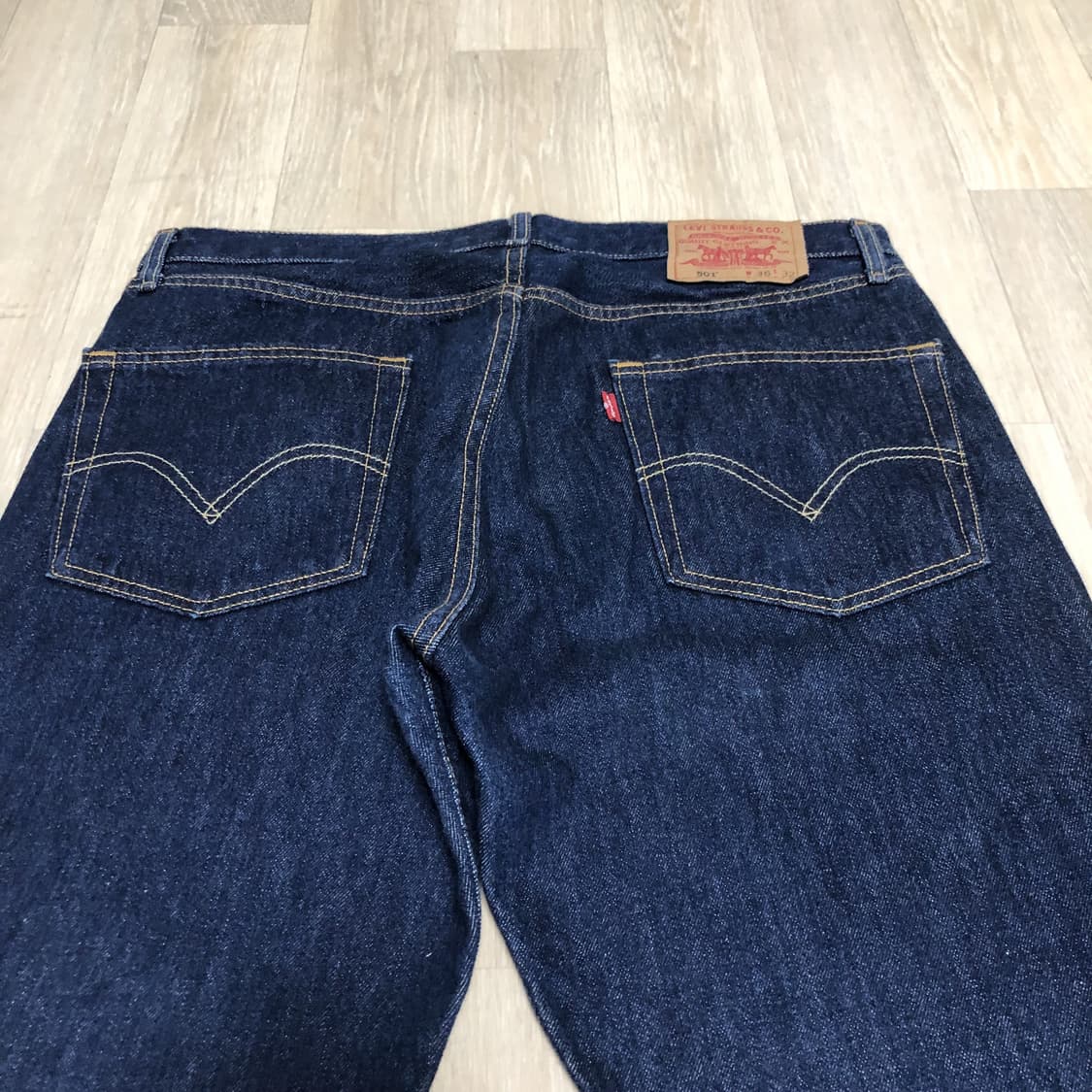 (35) 00's 리바이스 Levi's 501 스트레이트핏 중청 데님 상품이미지9