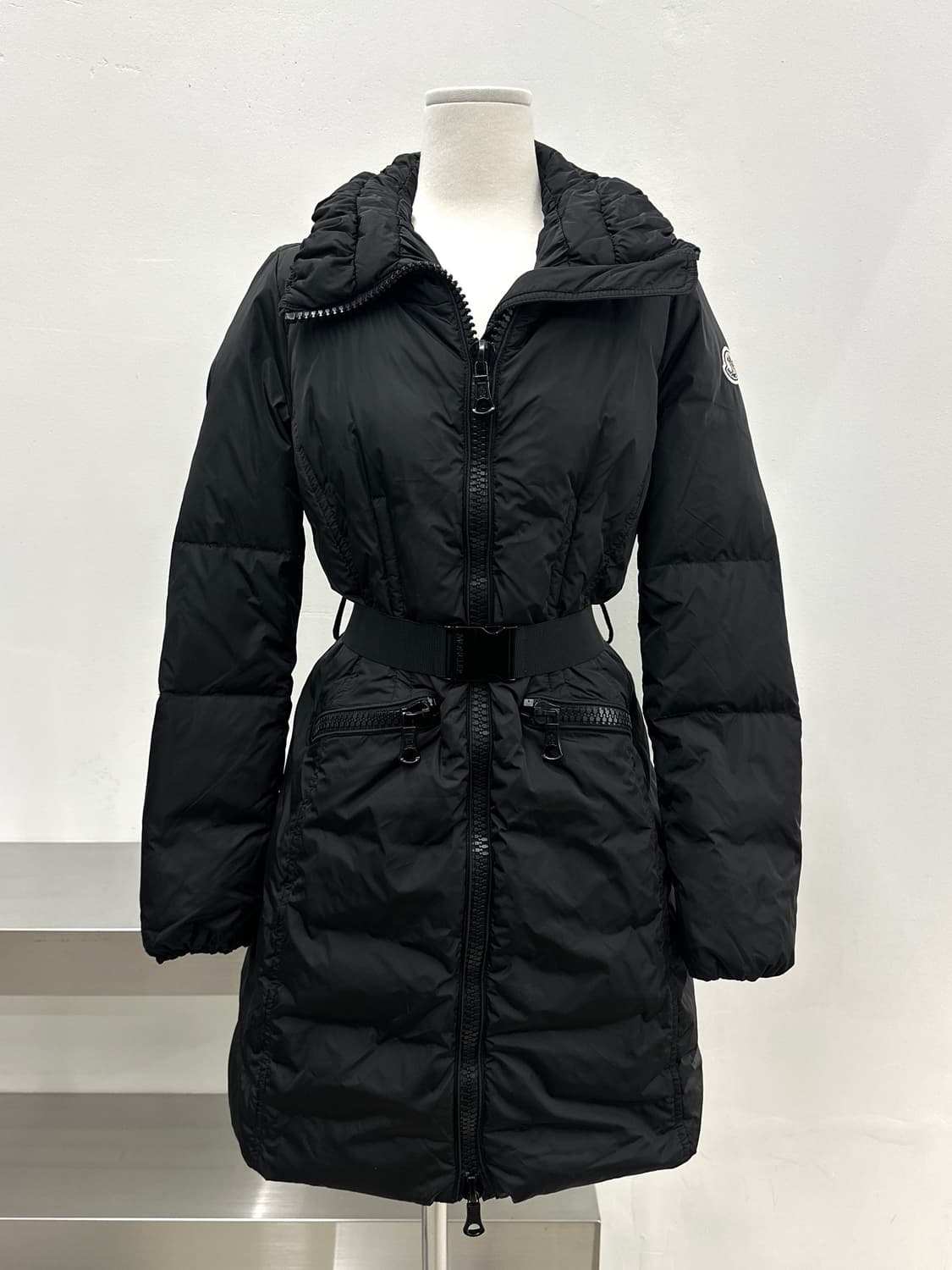 몽클레어 COBAYE 벨티드 롱패딩  상품이미지1