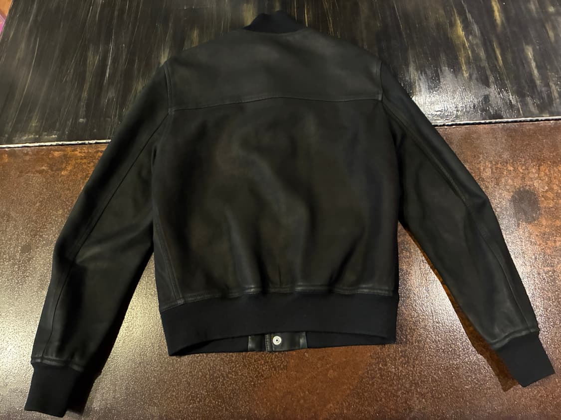 M) 산드로 A1 봄버 스웨이드 가죽 자켓 블랙 상품이미지5