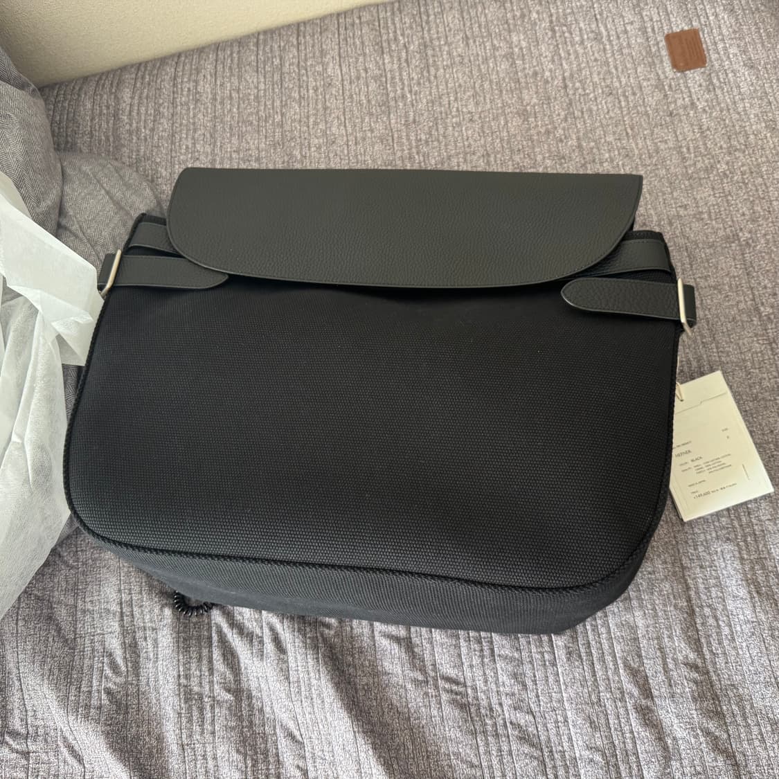 26ss HEFNER LEATHER POSTMAN BAG 상품이미지3