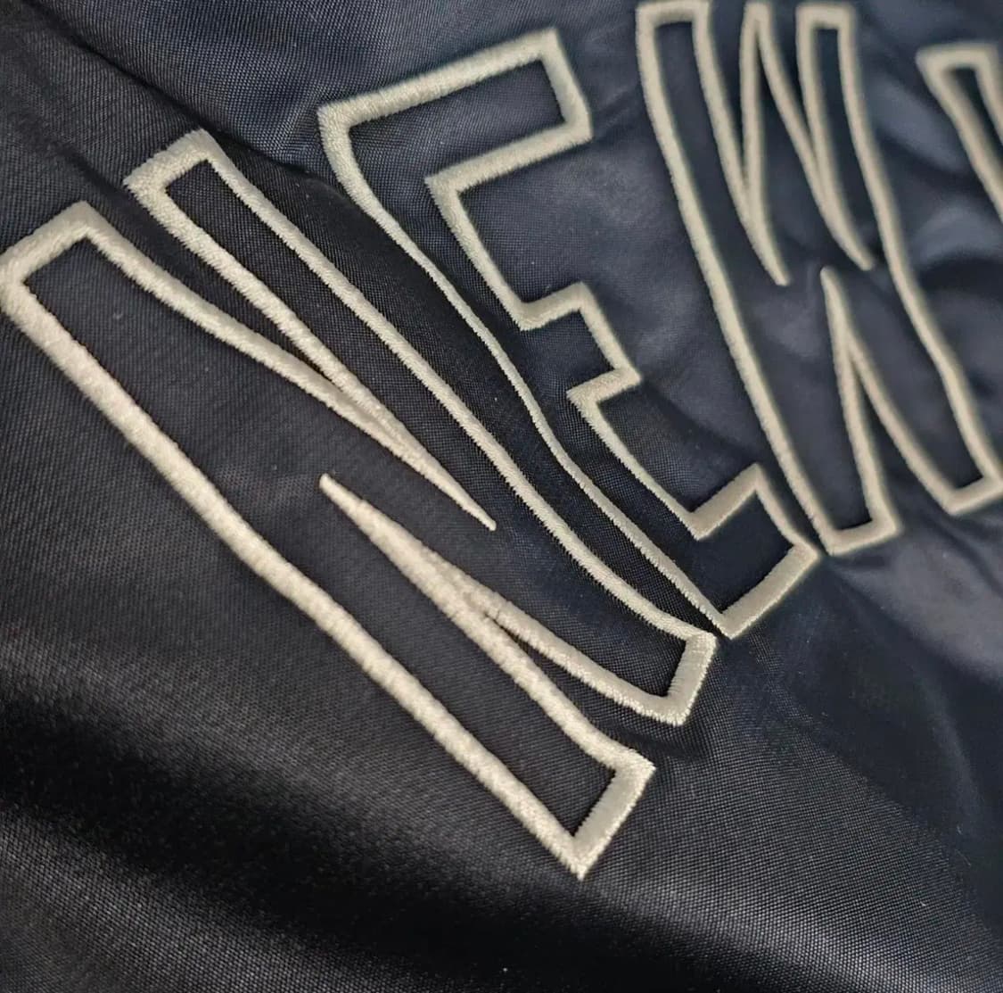 XL 새제품) 뉴에라 양키스 X 알파 인더스트리 MA-1 봄버 패딩 양면 상품이미지7