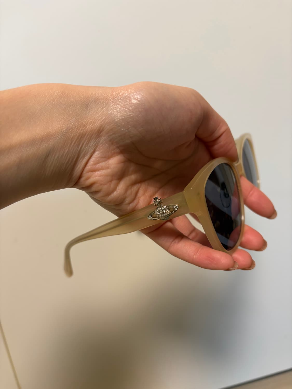 비비안웨스트우드 옐로우 선그라스 상품이미지4