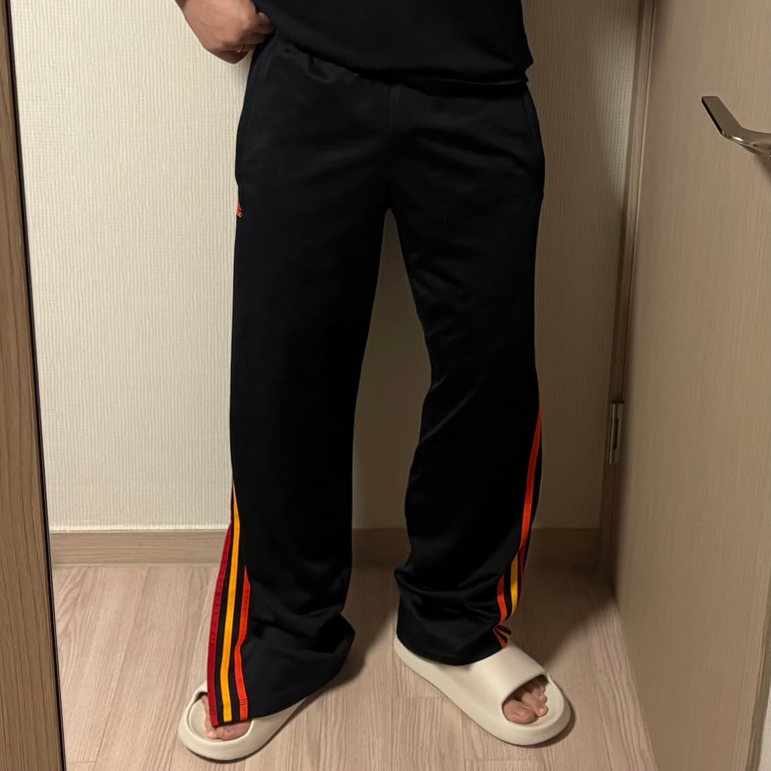 정품 아디다스 JPN 사이드라인 블랙 트랙팬츠 트레이닝 바지 상품이미지2