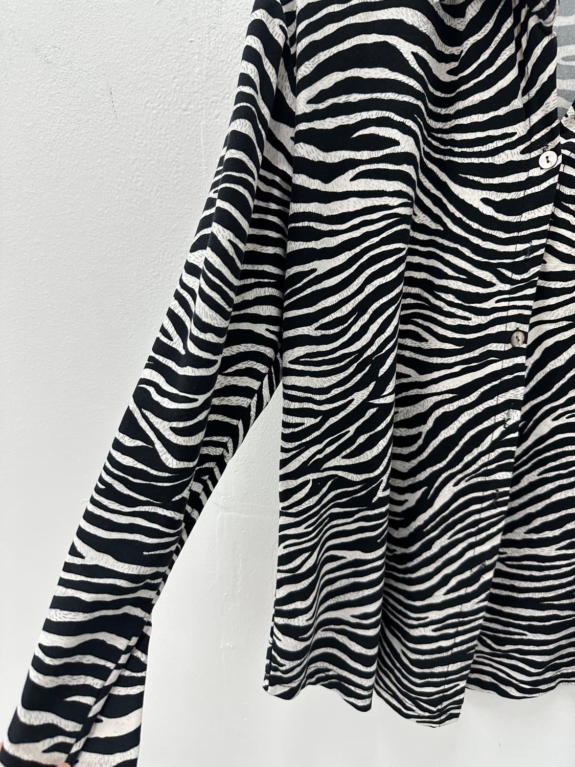 NONE vintage zebra pattern shirts 상품이미지5