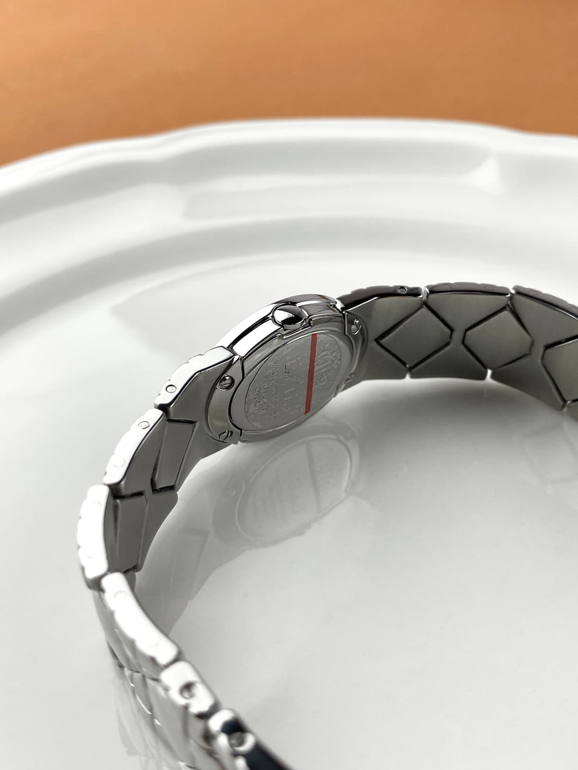 DIOR round symbol shell 1P watch 상품이미지10