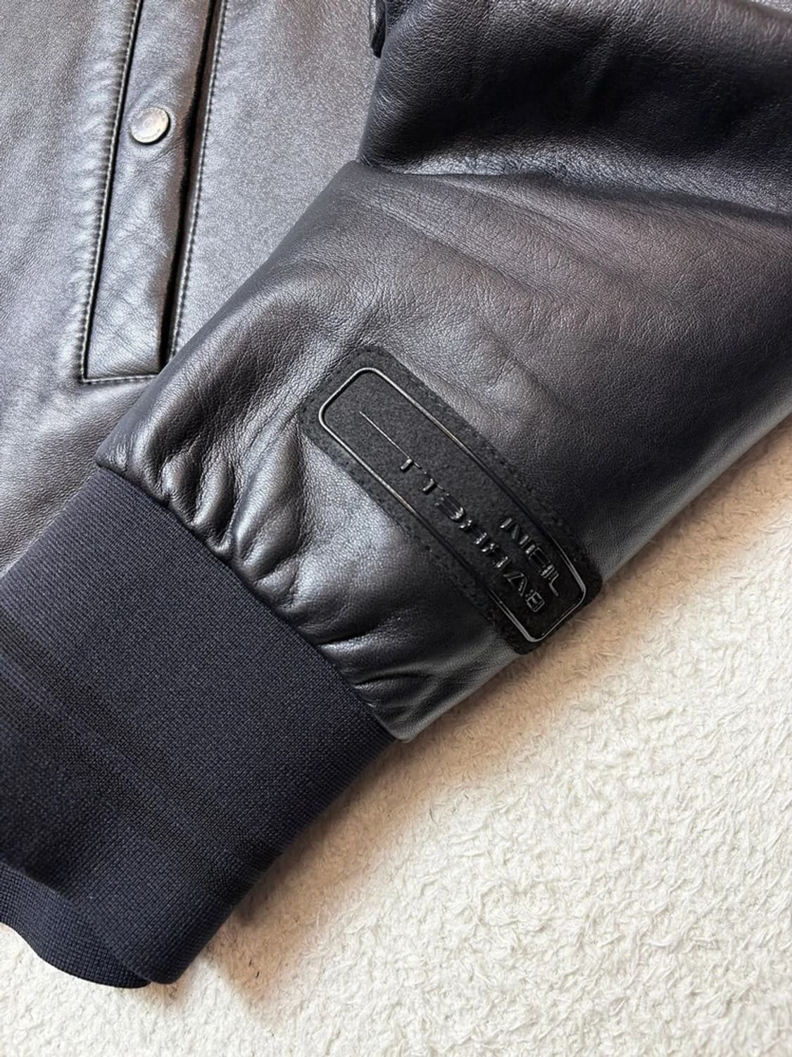 닐바렛 17ss 양가죽 x 네오프렌 바시티 가죽 자켓 PN6591 상품이미지4