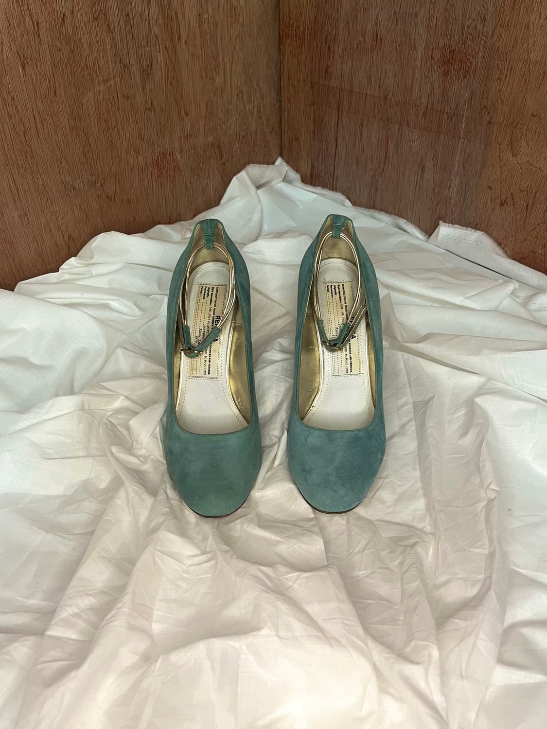 메종 마르지엘라 레플리카 스웨이드 펌프스 상품이미지1