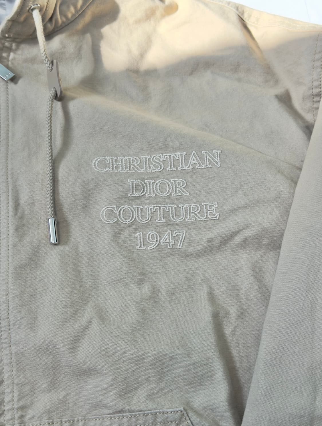 디올 꾸뛰르 시그니처 1947 트러커 후드 자켓 48 한글택 상품이미지3