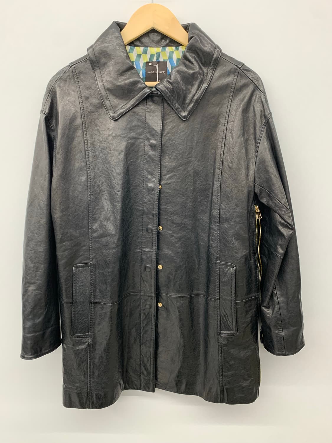 The studio K 램스킨 하프 지퍼 코트 상품이미지4