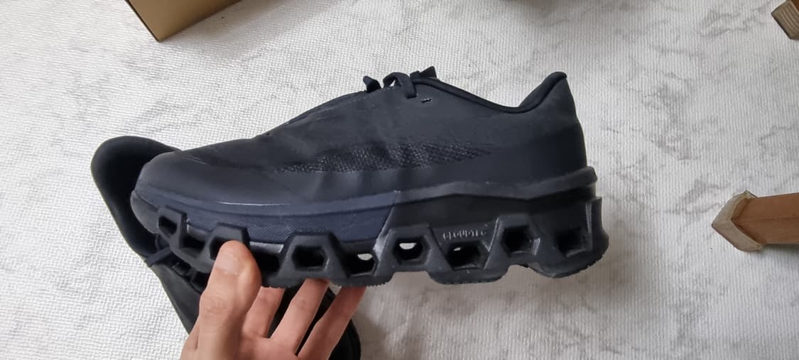 온 러닝 파프 paf 클라우드 몬스터 2 블랙 마그넷 255 상품이미지3