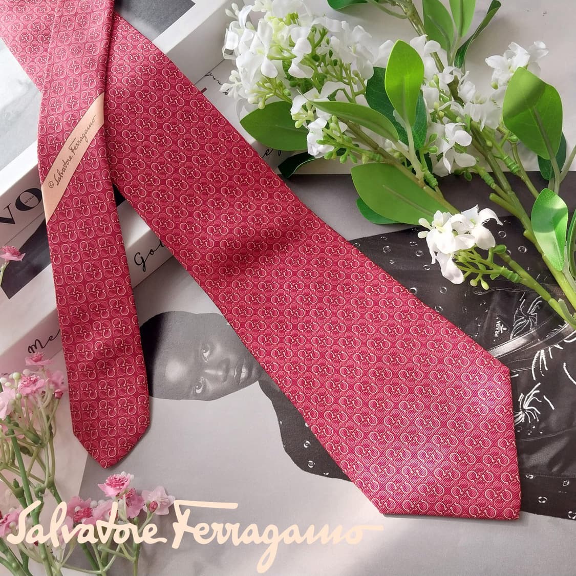 살바토레 페라가모 실크 간치니 패턴 넥타이 8.8cm A+등급 K2148 상품이미지1