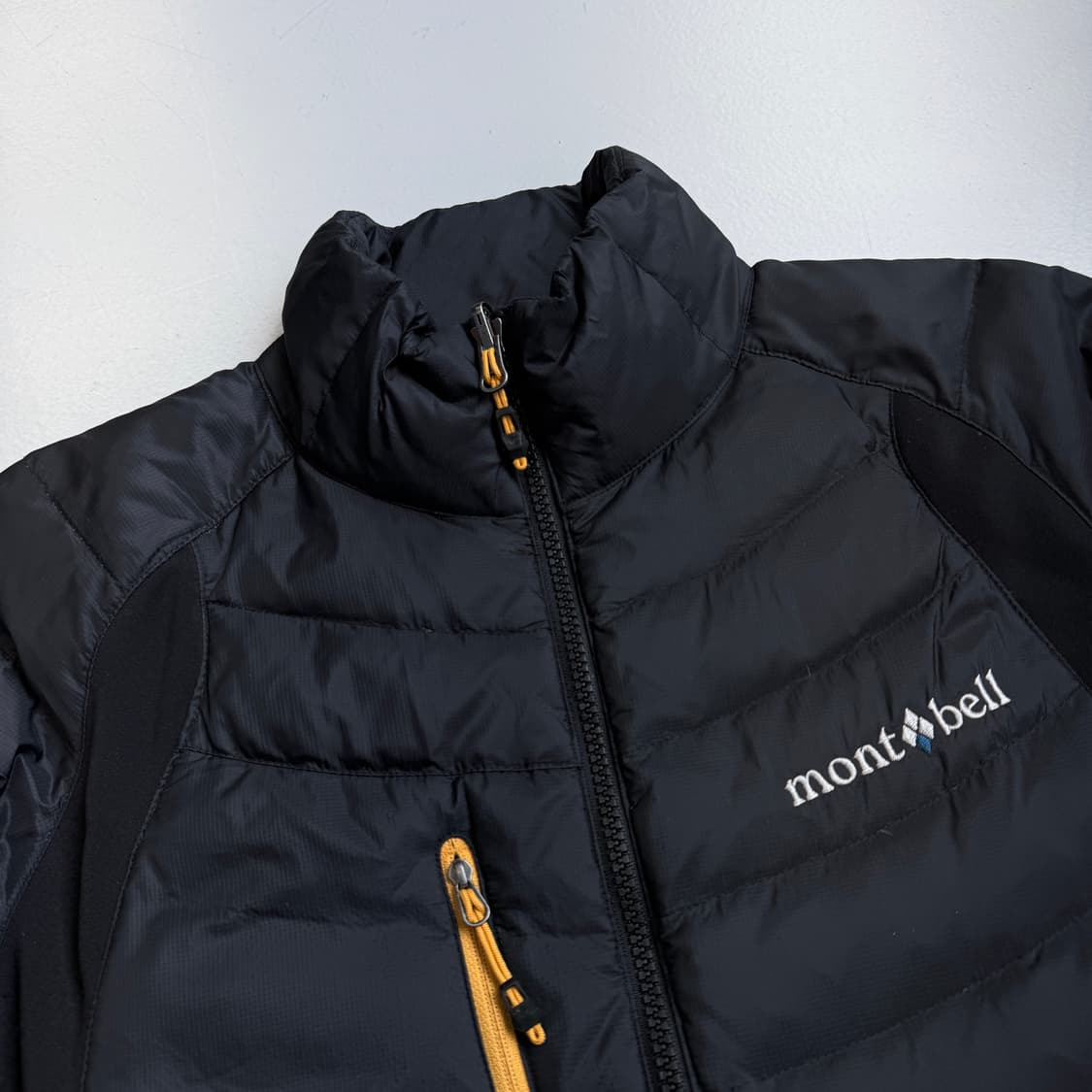 몽벨 고프코어 경량패딩 자켓 상품이미지3