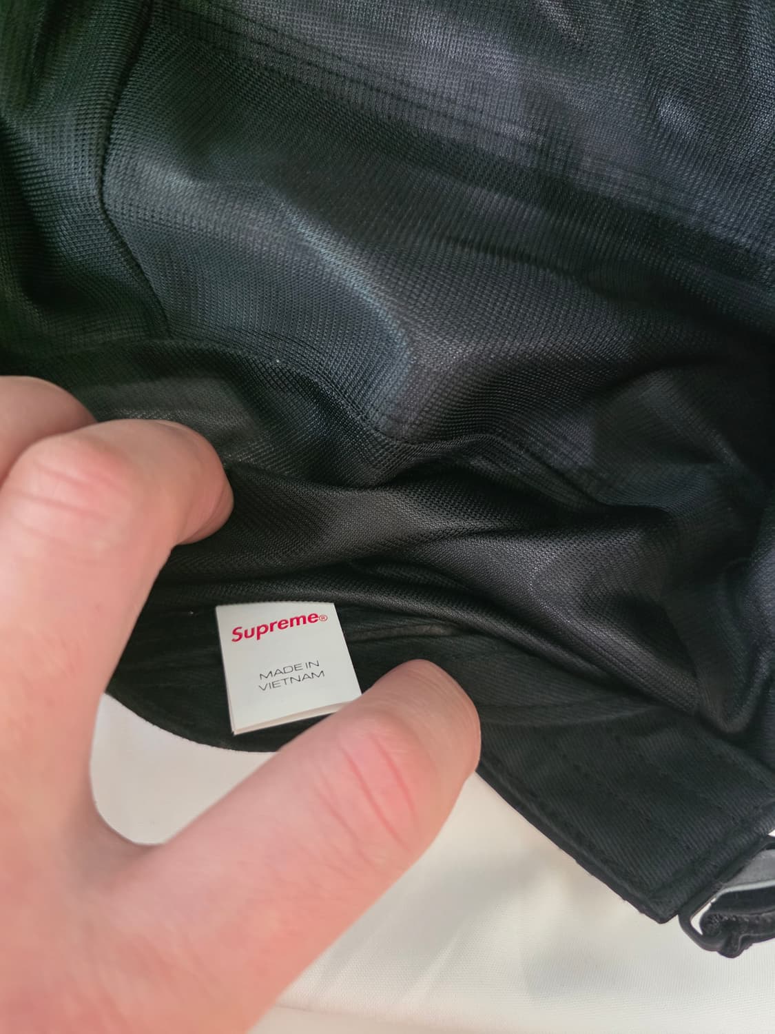 슈프림 고어텍스 캠프캡 블랙 상품이미지4