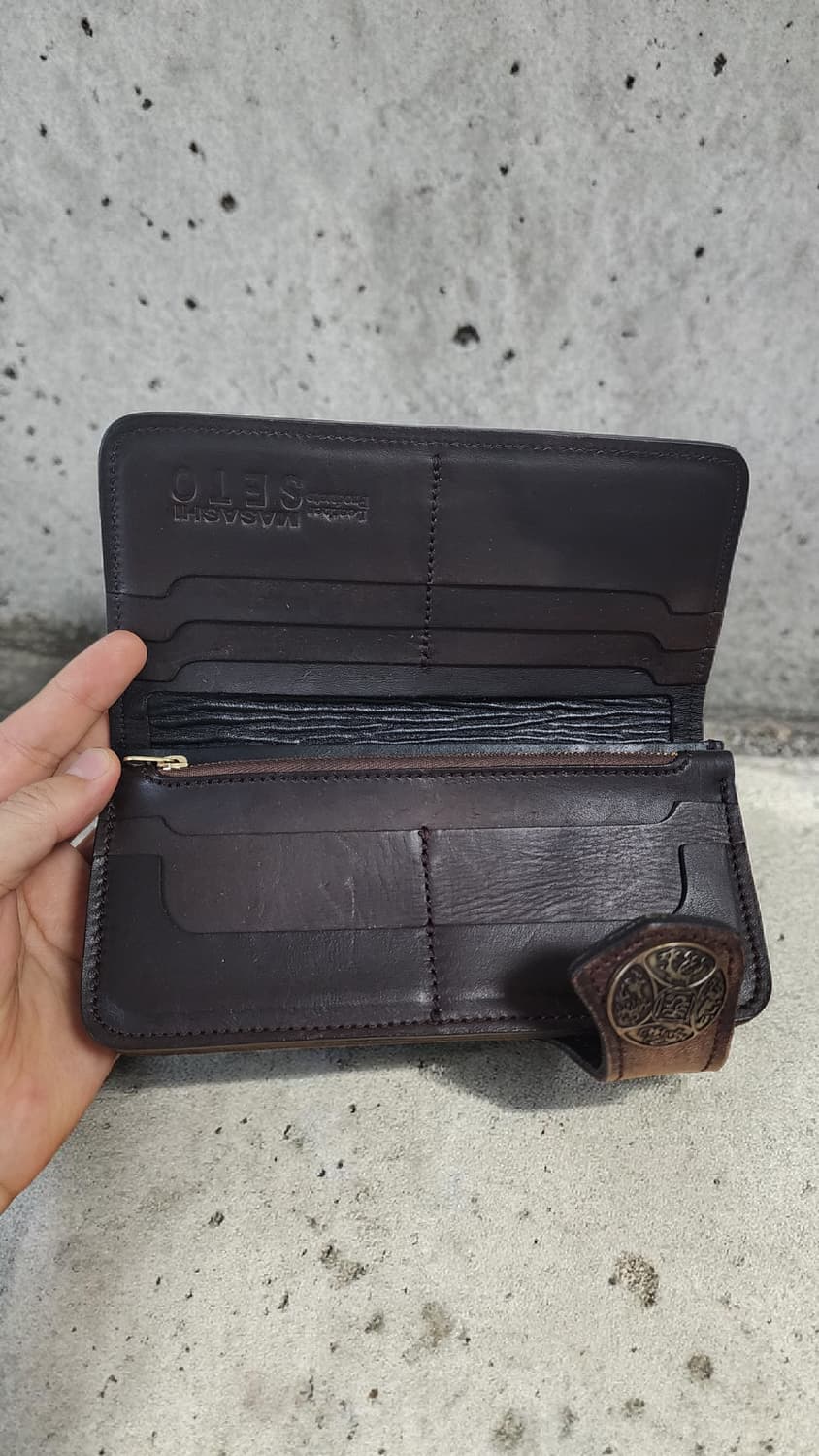 통가죽 카빙 장지갑 브라운 (도깨비 문양) 상품이미지4