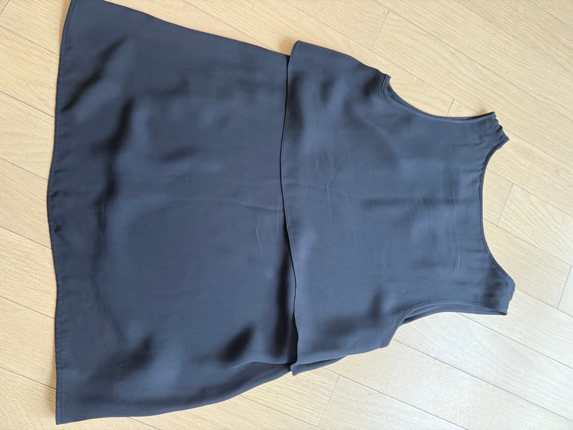 [새상품.정가35] Theory 하늘하늘 여신되는 고급소재 실크 탑 상품이미지4