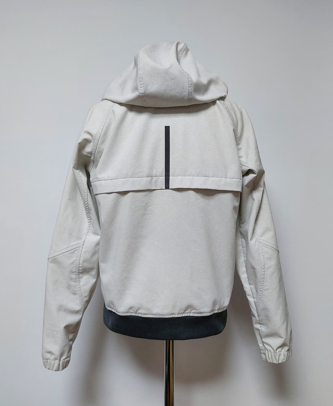 코오롱스포츠  후드 자켓 (85)

 상품이미지3