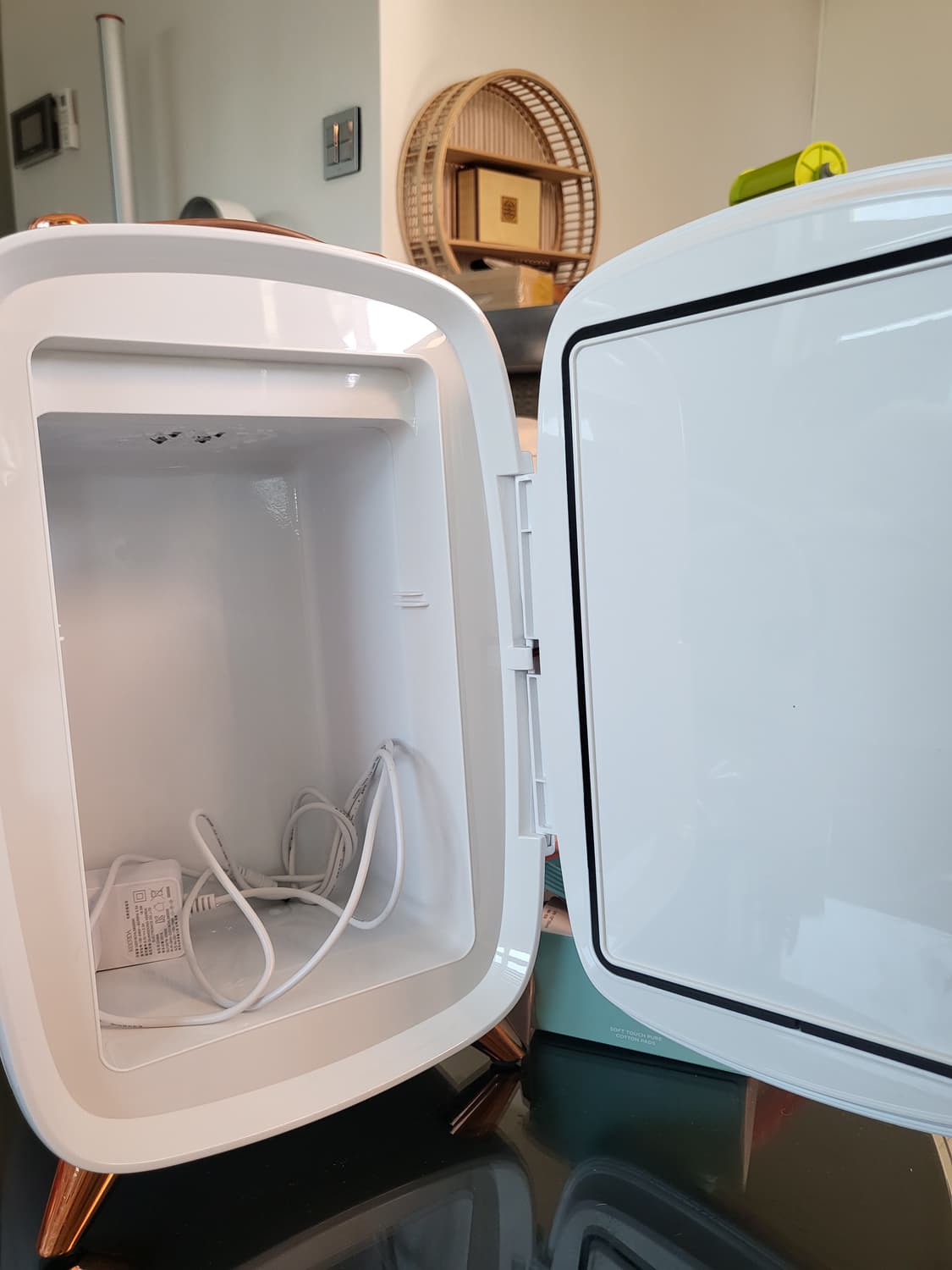 바덴하임 이동식 led거울겸 화장품 냉장고 상품이미지4