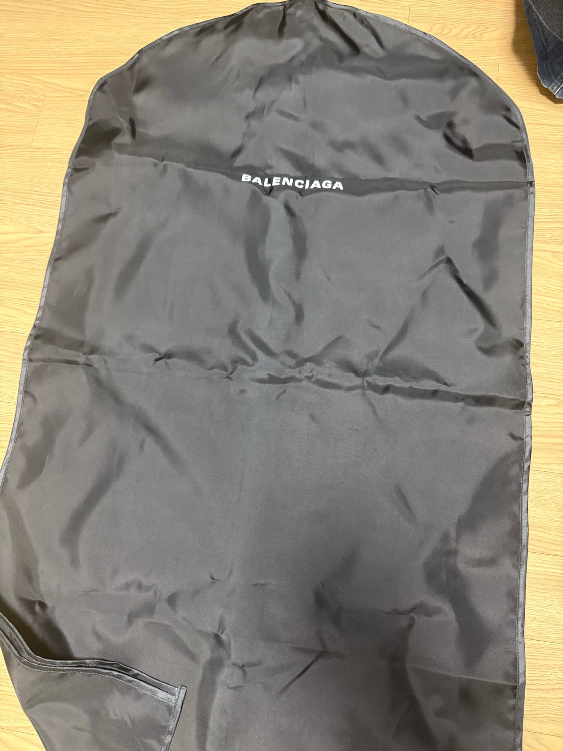 발렌시아가 백로고 바람막이  히든후드 자켓 556168 BEIGE 상품이미지5