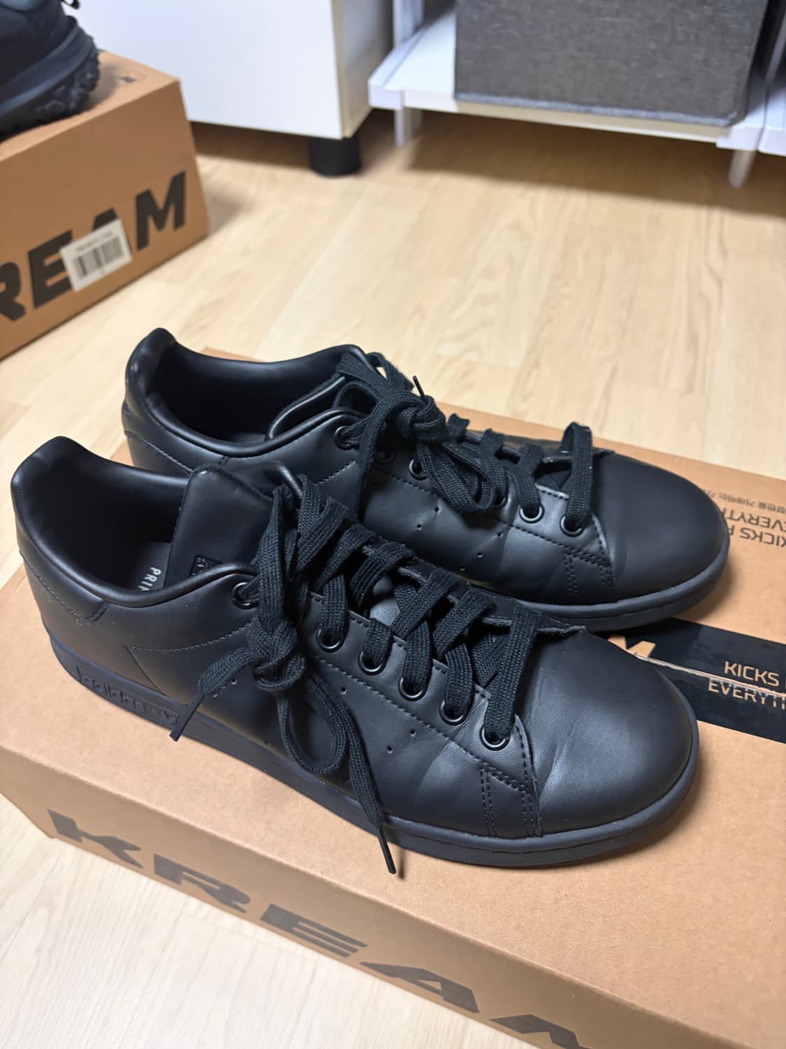 아디다스 스탠스미스 블랙 260 상품이미지1