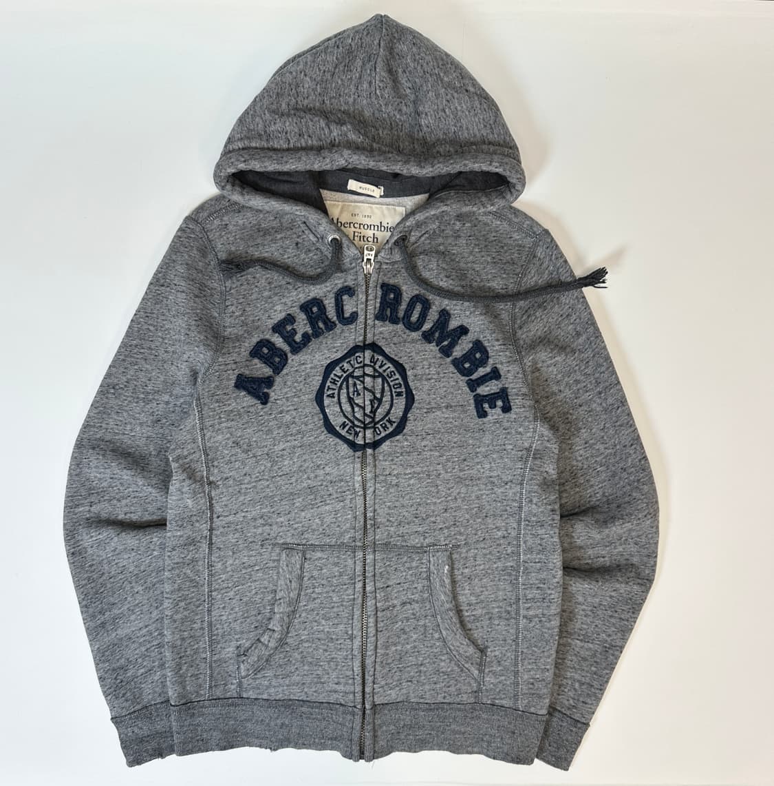 아베크롬비 스펠로고 데미지커팅 후드집업  상품이미지2
