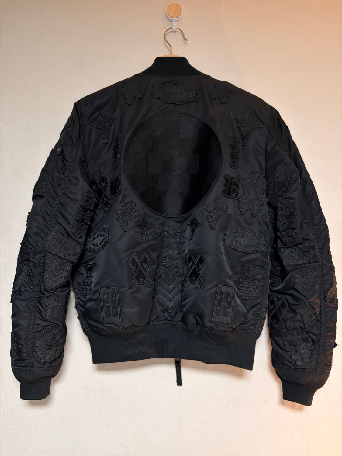 마르셀로불론X알파인더스트리 블랙 봄버 자켓 상품이미지5