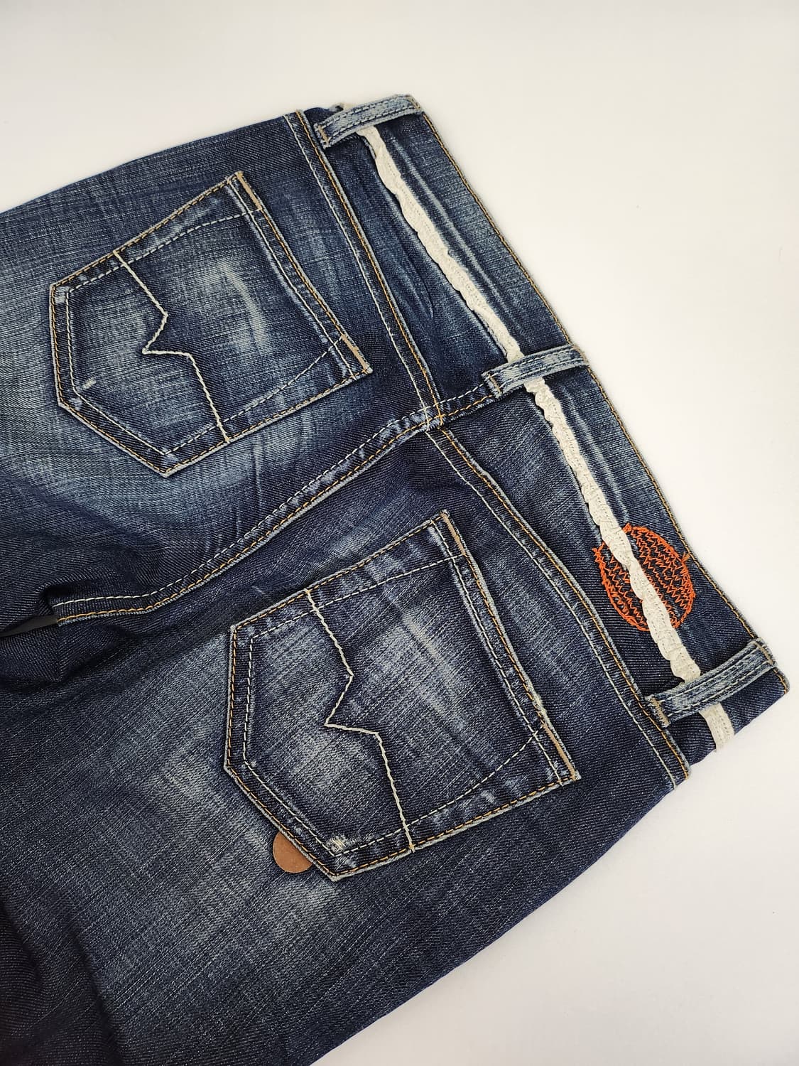 휴고보스 여성  데님 진청 부츠컷 상품이미지3