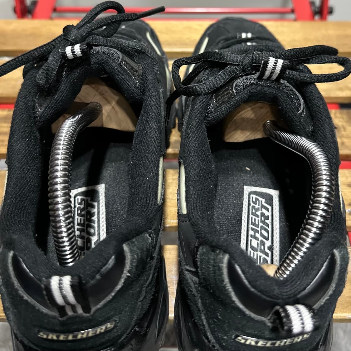 250) 스케쳐스 운동화 남녀공용 신발 딜라이트 블랙 화이트  상품이미지5