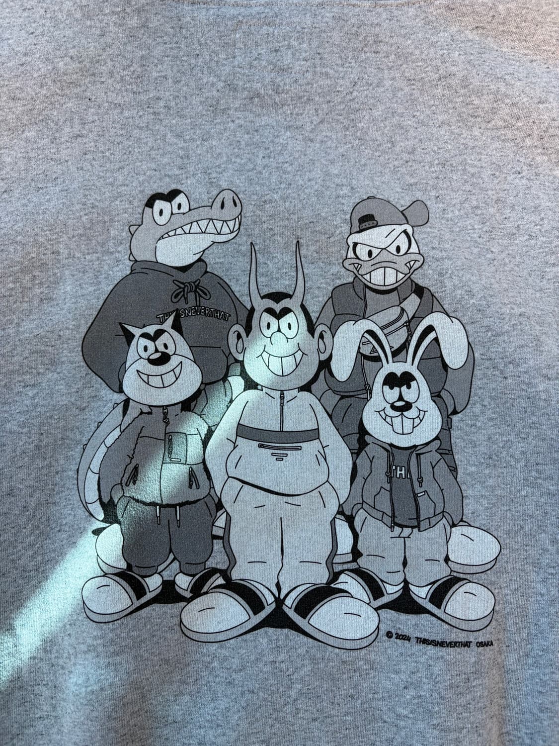 디스이즈네버댓 오사카 샵 한정 후드티 상품이미지3