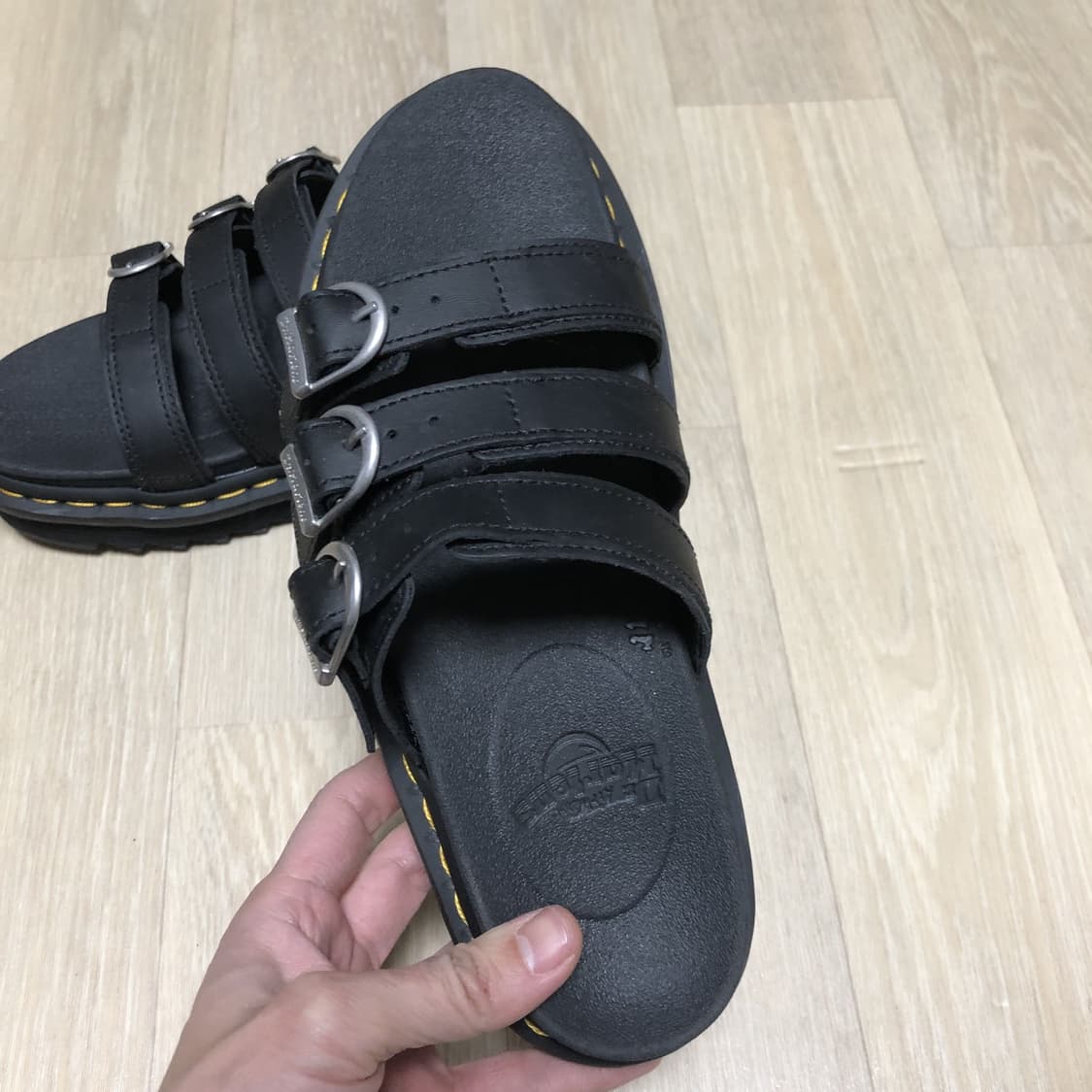 (240) 닥터마틴 Dr.martens 블레어 슬라이드 샌들 블랙 상품이미지6