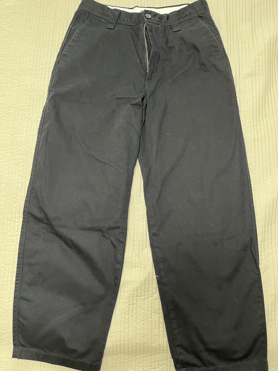 유니클로u 와이드핏 치노 팬츠 블랙 79 상품이미지1