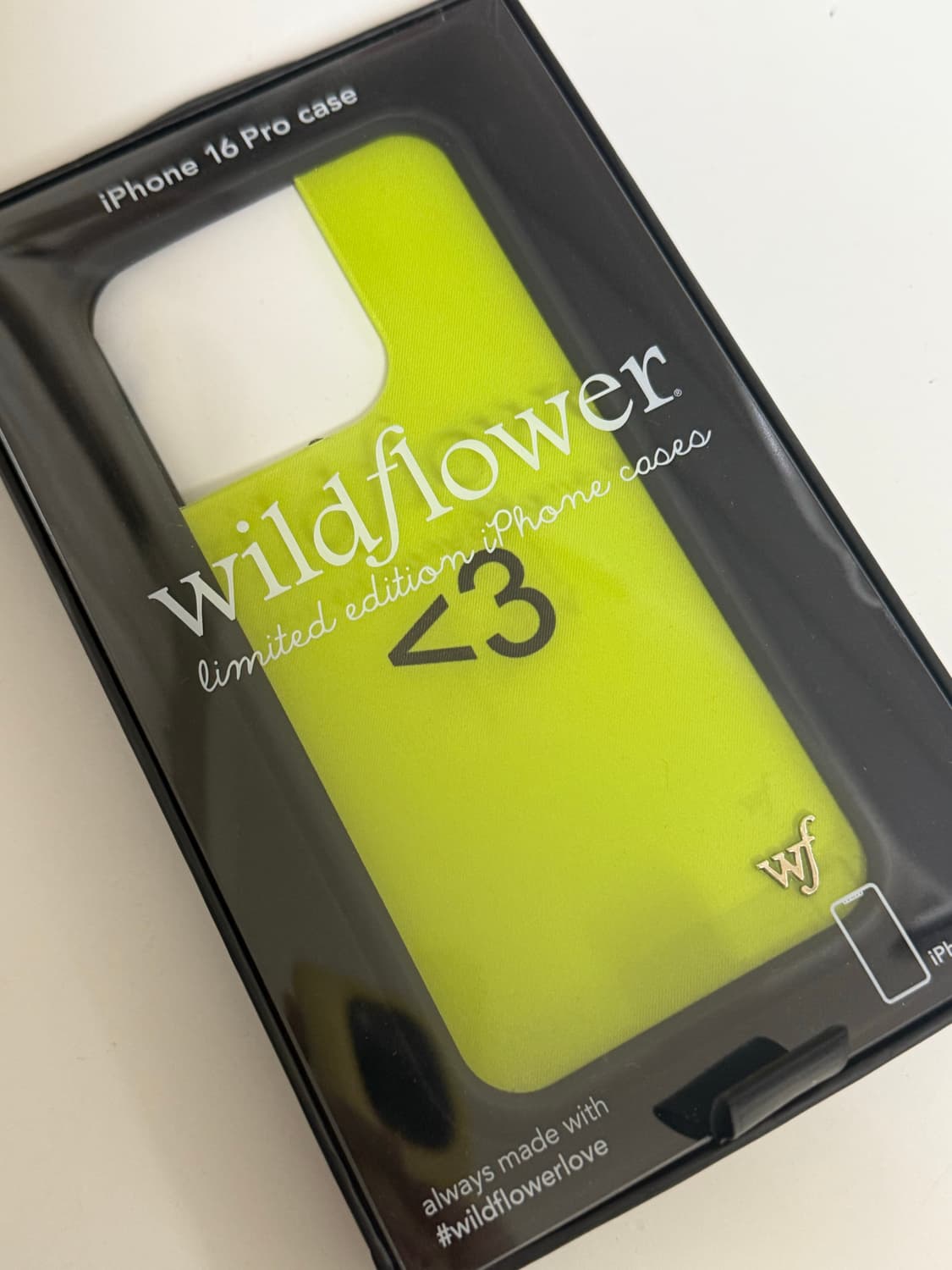 와일드플라워 16프로 찰리xcx 상품이미지4