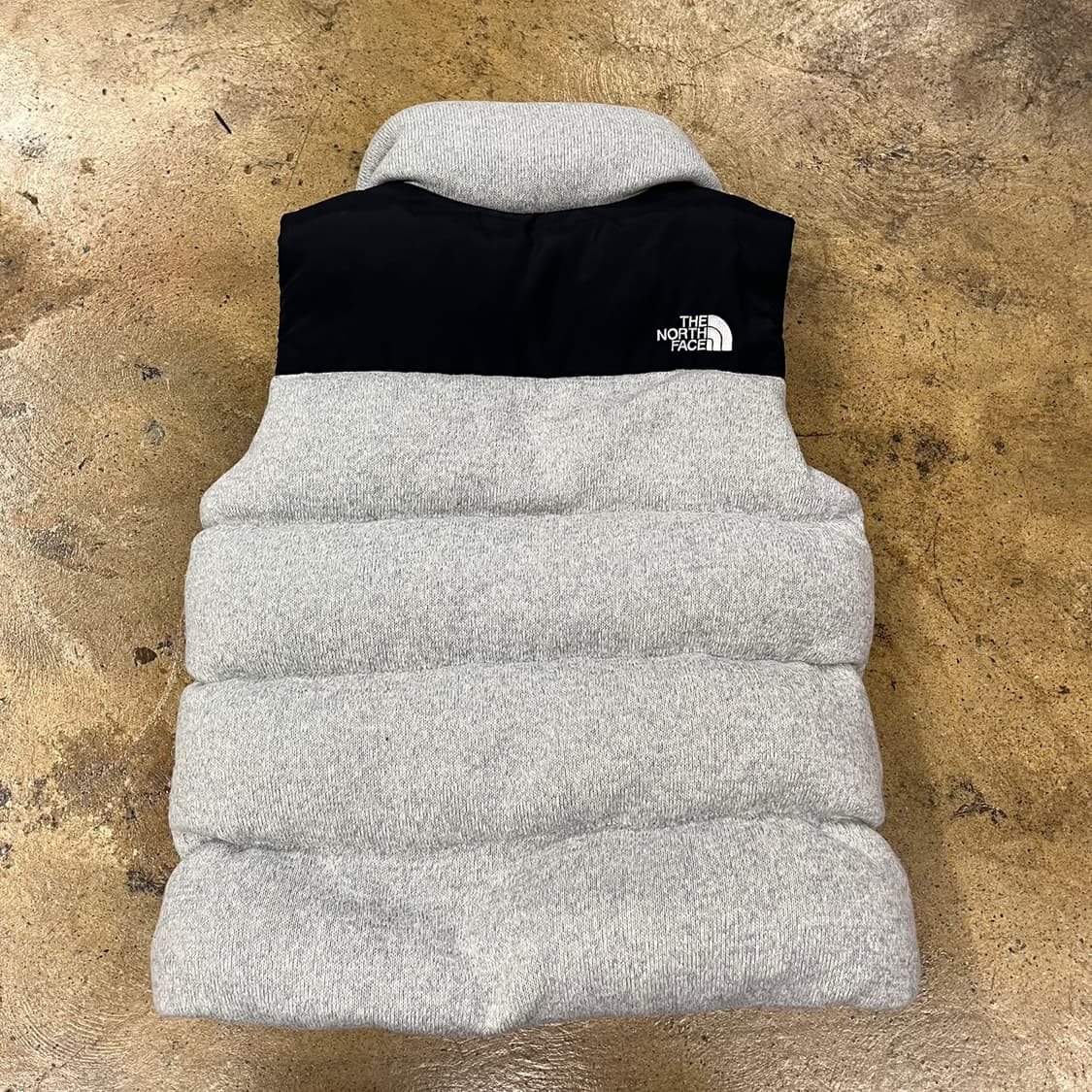 노스페이스 그레이 블랙 배색 면 코튼 패딩 조끼 80 상품이미지3