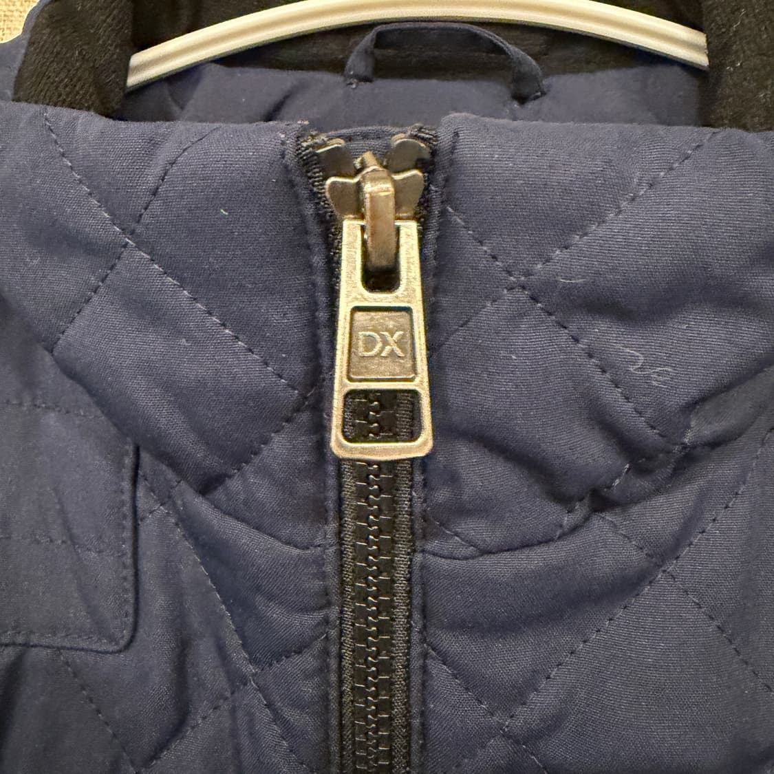 디스커버리 퀼팅 패딩 자켓 95 네이비 상품이미지5